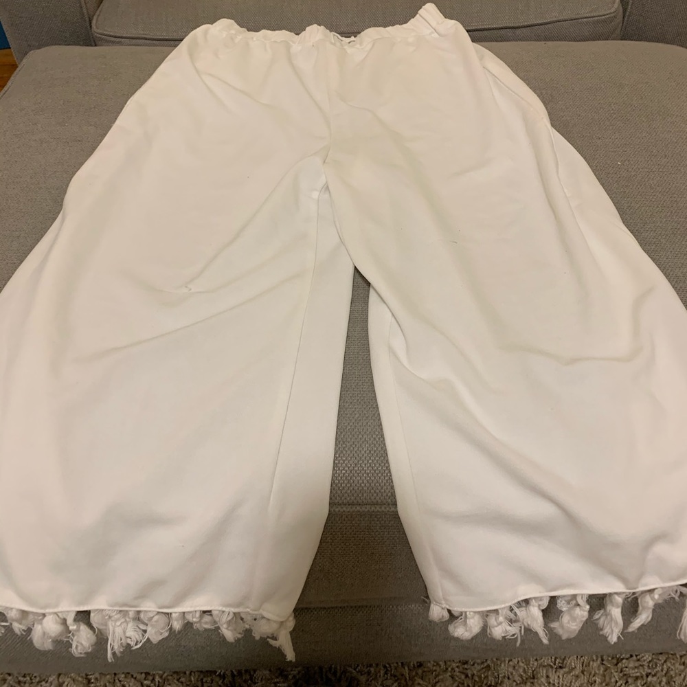 White Capri flare pants